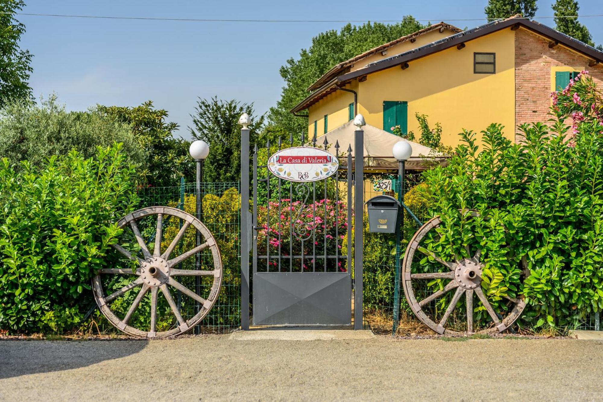 Bed and Breakfast La Casa Di Valeria - Módena Exterior foto