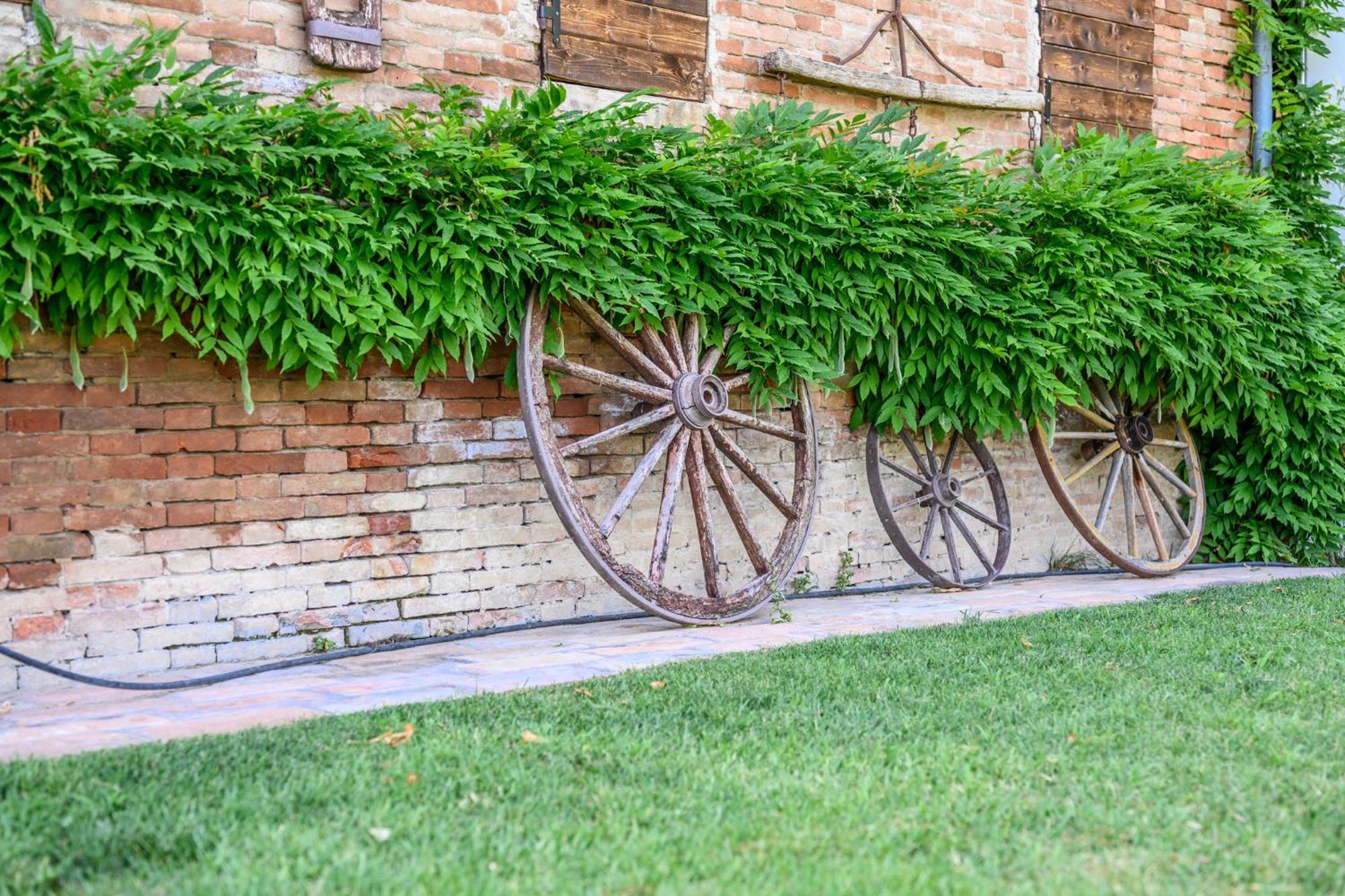 Bed and Breakfast La Casa Di Valeria - Módena Exterior foto